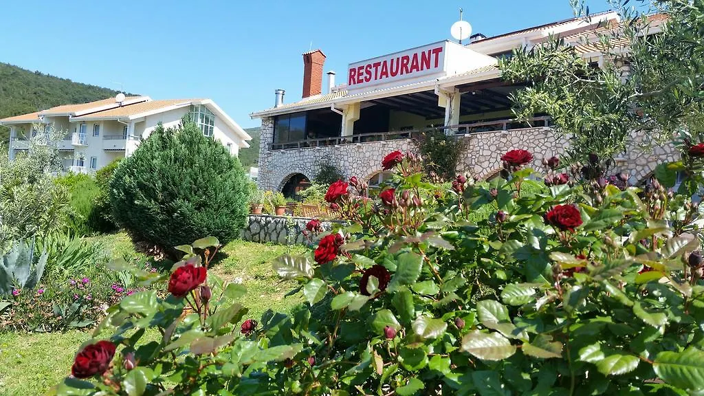 ****  Hotel Zlatni Lav Martinšćica Chorvatsko