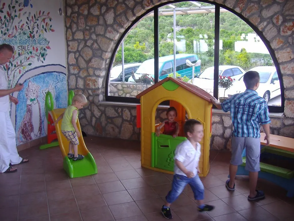 Hotel Zlatni Lav Martinšćica