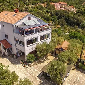 Goga Apartment