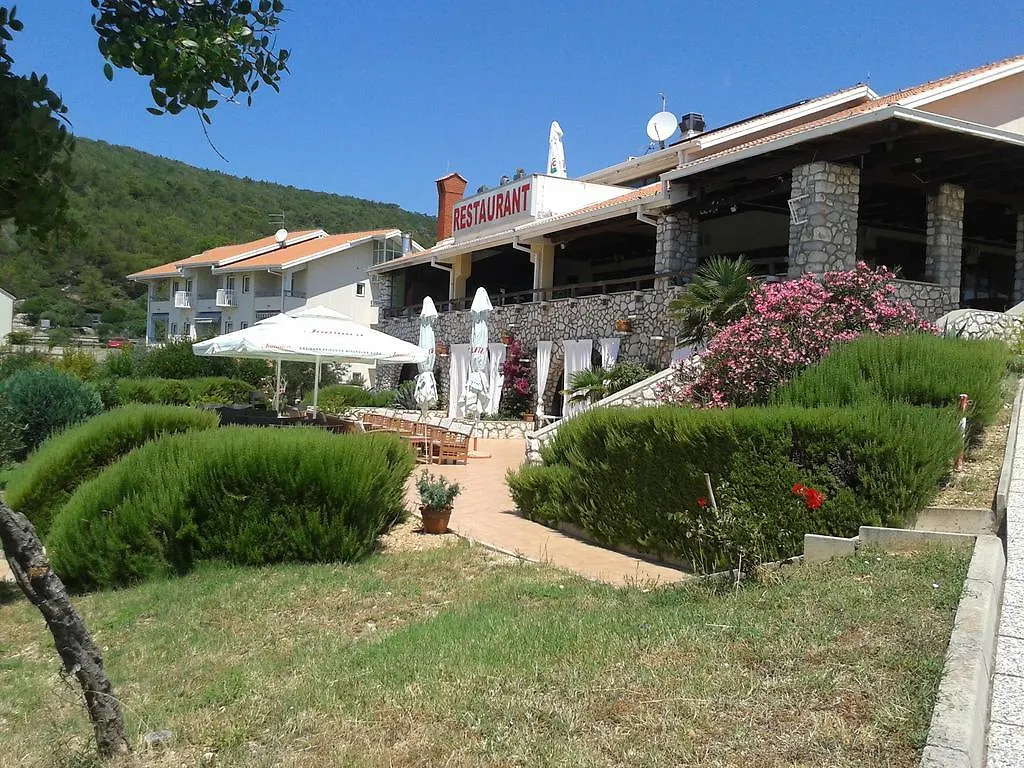 Hotel Zlatni Lav Martinscica