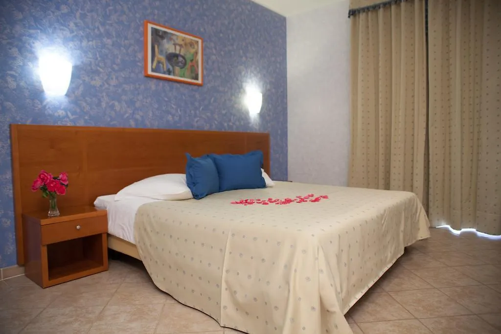 Hotel Zlatni Lav Martinscica  Croatia